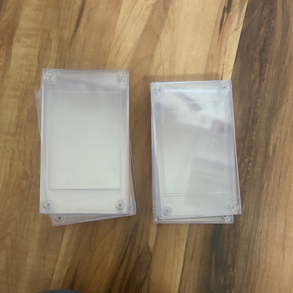 Altra Ultra PRO 4-Screw Card Holder